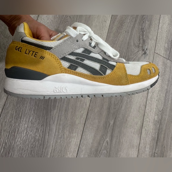 WOMEN'S ASICS GEL-LYTE III OG - Picture 3 of 6